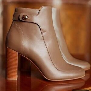 Stunning Sezane Heeled Boots